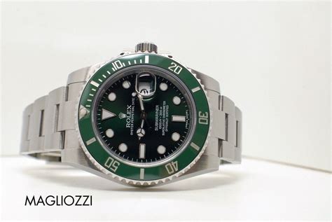 rolex submariner secondo polso|rolex submariner nero prezzo.